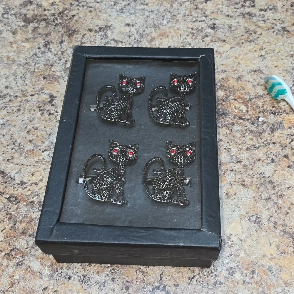 Tahari Black Cat Rhinestone Napkin Rings Set of 4 Red Eyes Halloween